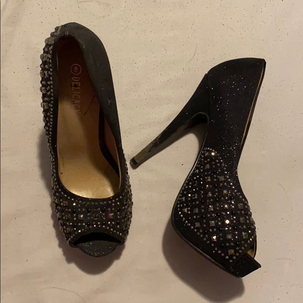delicacy heels